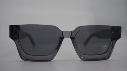 POLARIZED PLANT BASED SMOKY GREY Luxury Square frame sunglasses